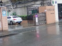 TG530134  Les Chinois ont développé des produits intéressants, par exemple cette barrière télécommandable.