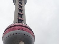 TG530157  Et voici la tour de la télé. On va grimper dans la deuxième boule, à plus de 250 m de haut.