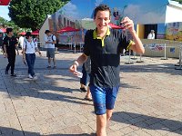 TG550491  Et puis des attractions. Émilien sort de l'une d'entre elles où les participants se font copieusement arroser !