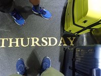 TG580727  Vous l'avez deviné, notre voyage s'arrête un jeudi... (tapis de l'ascenseur de l'hôtel, changé tous les jours).